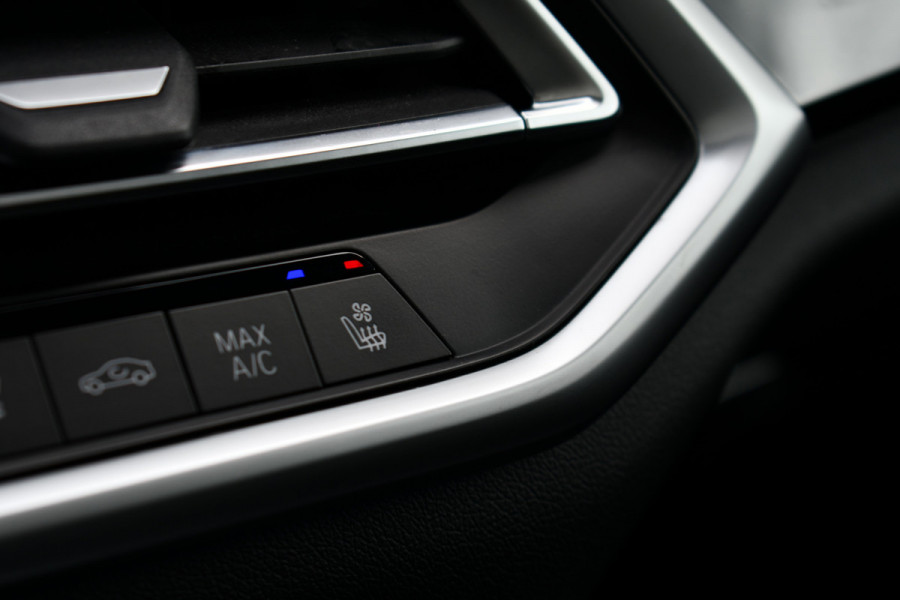 BMW X5 xDrive40d M-Sport 7pers Pano Luchtv ACC Trekh H/K HUD 22inch 4WS Comf-seat