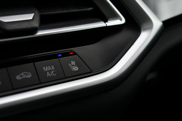 BMW X5 xDrive40d M-Sport 7pers Pano Luchtv ACC Trekh H/K HUD 22inch 4WS Comf-seat