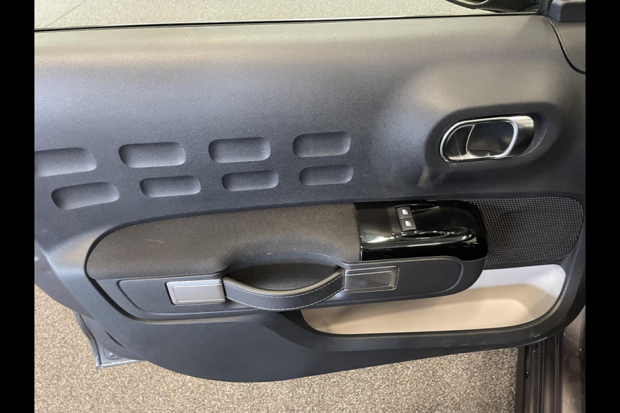 Citroën C3 1.2 PureTech 110pk Automaat Max | Airco | Navigatie | Apple carplay / Android Auto | Parksensoren | Lichtmetalen Velgen