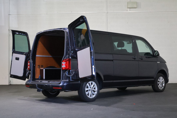 Volkswagen Transporter 2.0 TDI 150pk Automaat L2 H1 DC 2x Schuifdeur