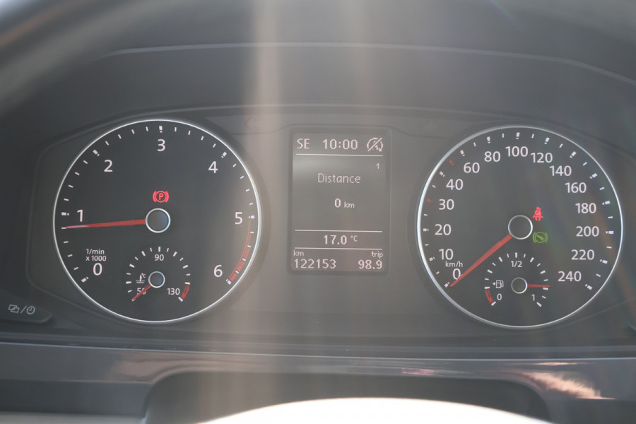 Volkswagen Transporter 2.0 TDI 150pk Automaat L2 H1 DC 2x Schuifdeur