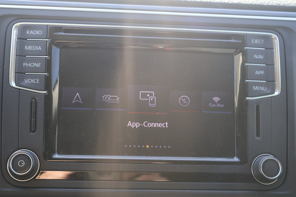 Volkswagen Transporter 2.0 TDI 150pk Automaat L2 H1 DC 2x Schuifdeur