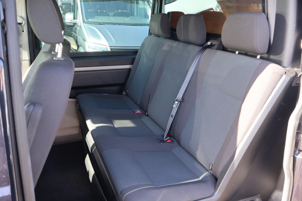 Volkswagen Transporter 2.0 TDI 150pk Automaat L2 H1 DC 2x Schuifdeur