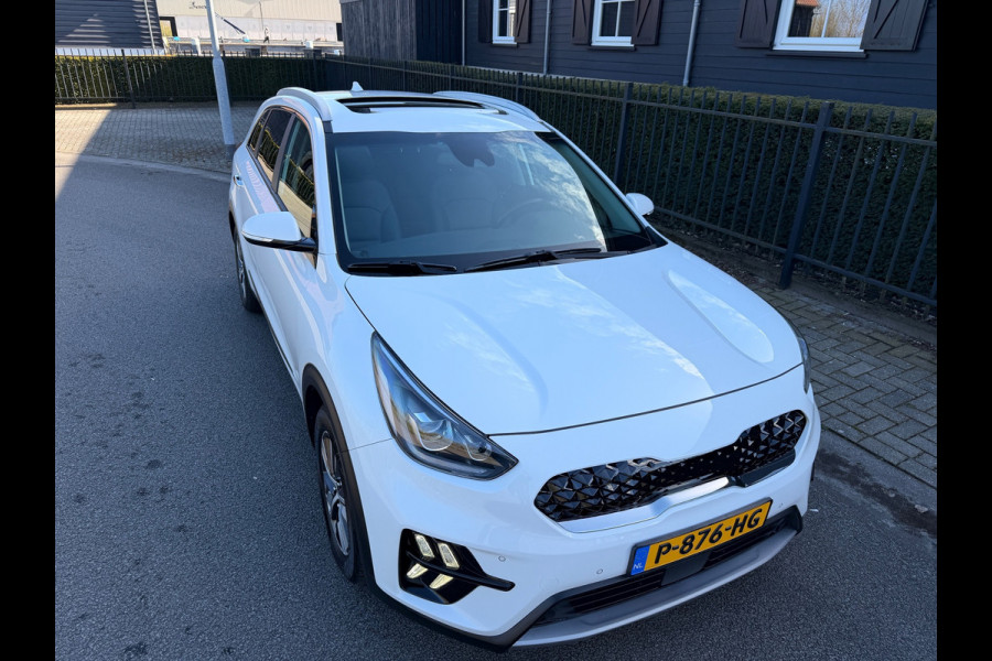 Kia Niro 1.6 GDi Hybrid ExecutiveLine Pano-Schuifdak Leer Navi Camera Led-Xenon