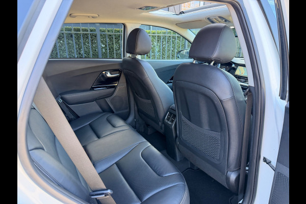 Kia Niro 1.6 GDi Hybrid ExecutiveLine Pano-Schuifdak Leer Navi Camera Led-Xenon