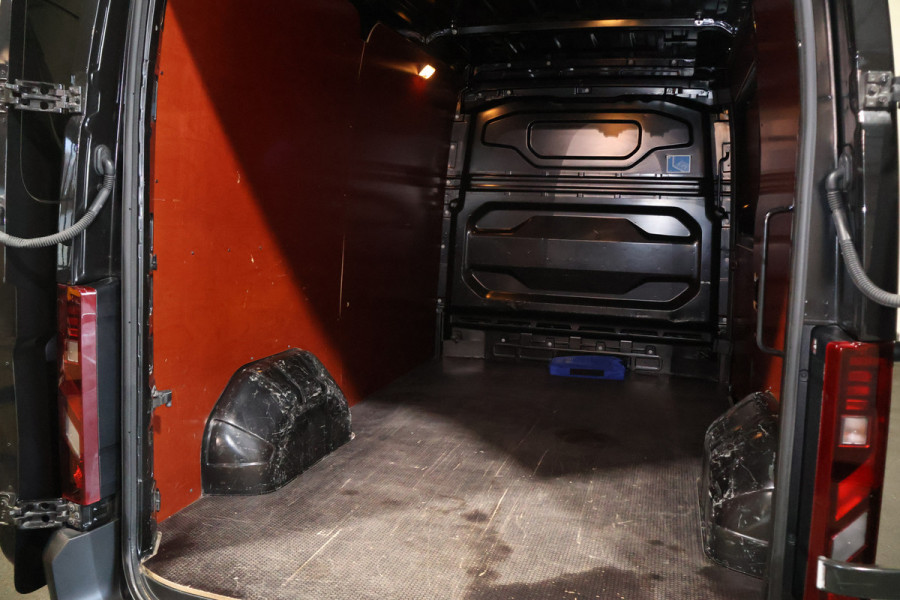 Renault Master 2.0 dCi 170pk L2 H2 Airco Navigatie Camera Imperiaal