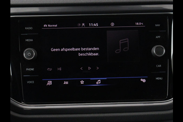 Volkswagen T-Roc 1.5 TSI Sport | Trekhaak | Virtual Cockpit | Carplay | Full LED | Adaptive cruise | Navigatie | Climate control | Parkeerhulp | Bluetooth | 17'' | Getint glas