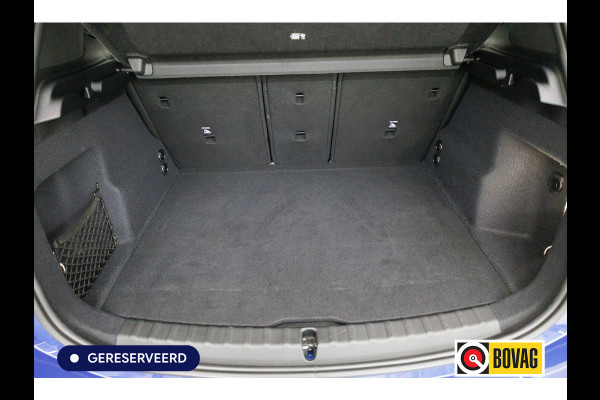 BMW 2 Serie Active Tourer 218i M-Sport automaat | 19 inch Individual Panoramadak | Harman Kardon | HUD Adaptive cruise, 360 Camera, PDC V+A,  El.verstelbare stoel met geheugen, Elektrische achterklep, Keyless