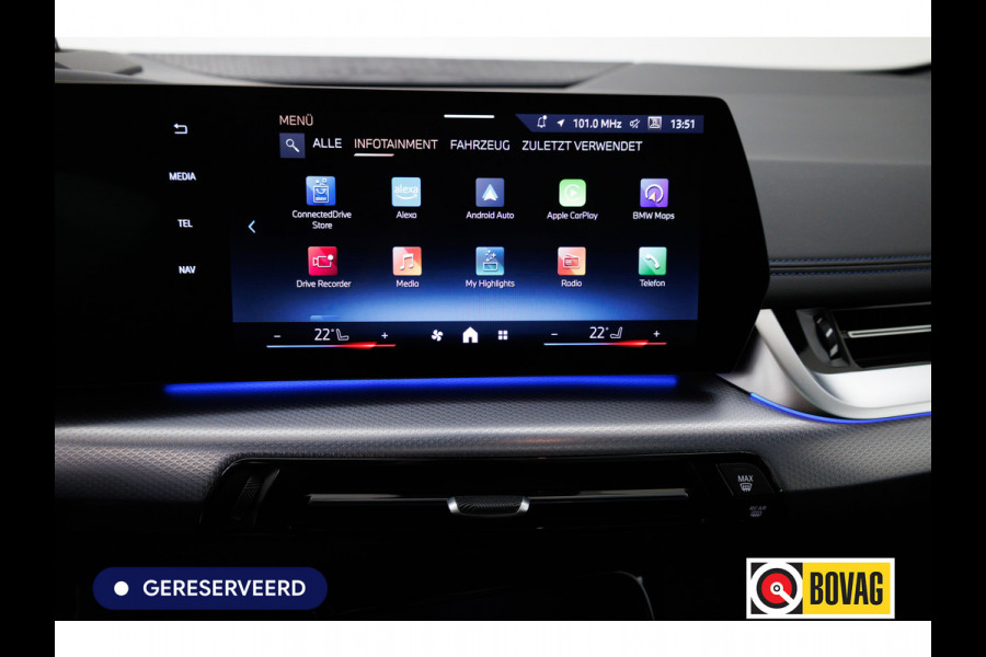 BMW 2 Serie Active Tourer 218i M-Sport automaat | 19 inch Individual Panoramadak | Harman Kardon | HUD Adaptive cruise, 360 Camera, PDC V+A,  El.verstelbare stoel met geheugen, Elektrische achterklep, Keyless