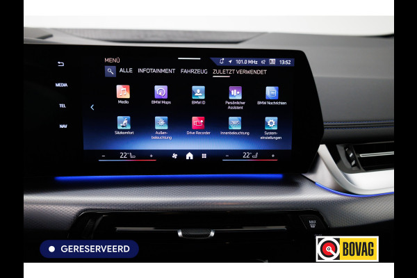 BMW 2 Serie Active Tourer 218i M-Sport automaat | 19 inch Individual Panoramadak | Harman Kardon | HUD Adaptive cruise, 360 Camera, PDC V+A,  El.verstelbare stoel met geheugen, Elektrische achterklep, Keyless