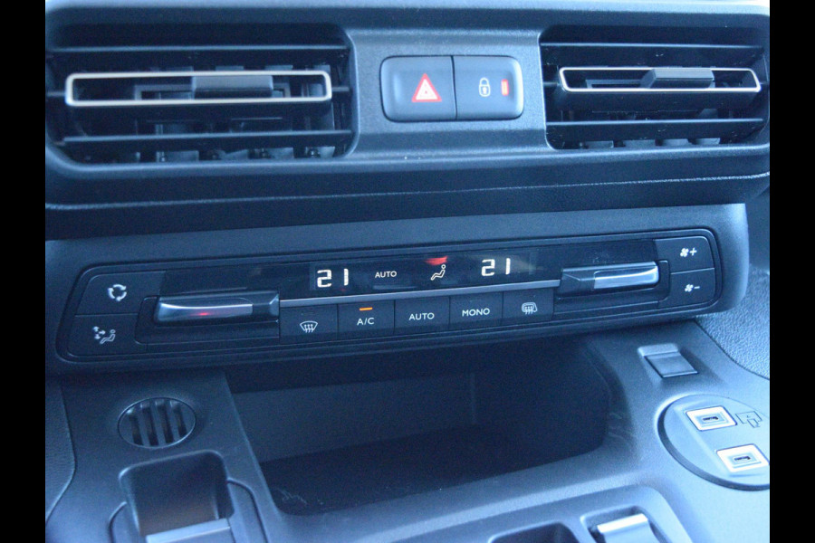 Peugeot e-Partner 136 L1 50 kWh | LAADRUIMTEBETIMMERING | CAMERA MET SENSOREN | E.C.C. | DEMO