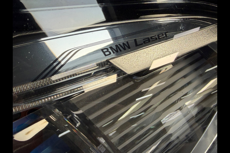 BMW X5 XDrive40i High Executive | H&K | Luchtvering | 21 inch | Multicontour stoelen | HUD | Luchtvering