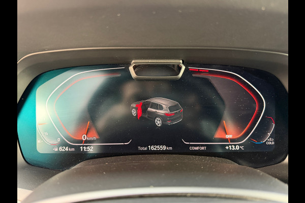 BMW X5 XDrive40i High Executive | H&K | Luchtvering | 21 inch | Multicontour stoelen | HUD | Luchtvering