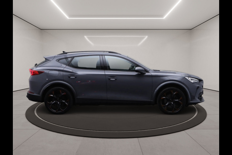 CUPRA Formentor 1.4 e-Hybrid VZ 245 PK Copper Edition PHEV, Stuur-Startknop, Winterpakket, Carplay.