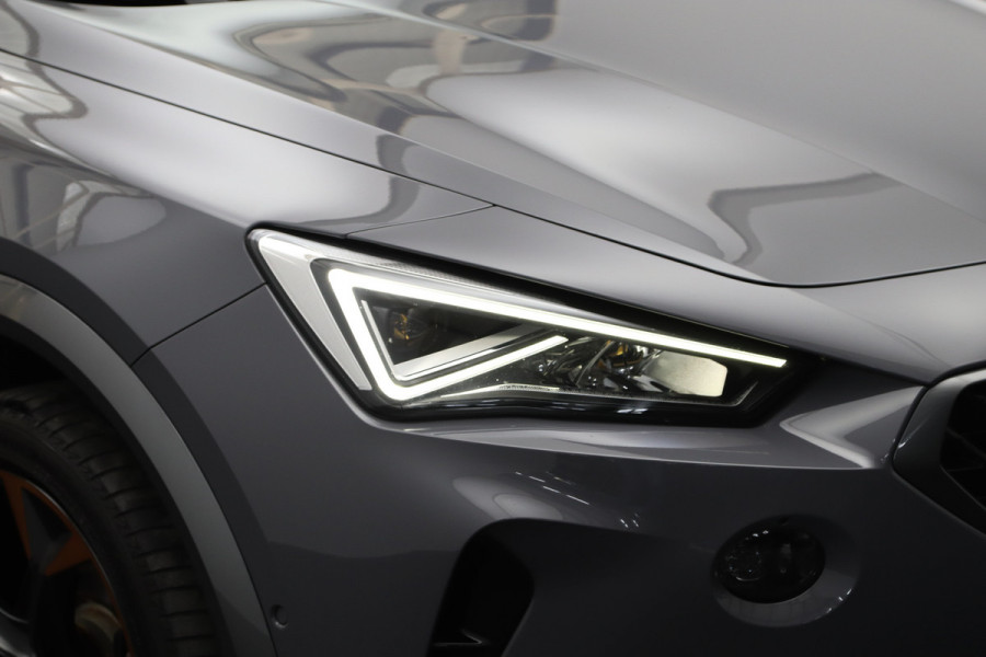 CUPRA Formentor 1.4 e-Hybrid VZ 245 PK Copper Edition PHEV, Stuur-Startknop, Winterpakket, Carplay.