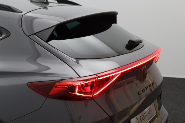 CUPRA Formentor 1.4 e-Hybrid VZ 245 PK Copper Edition PHEV, Stuur-Startknop, Winterpakket, Carplay.
