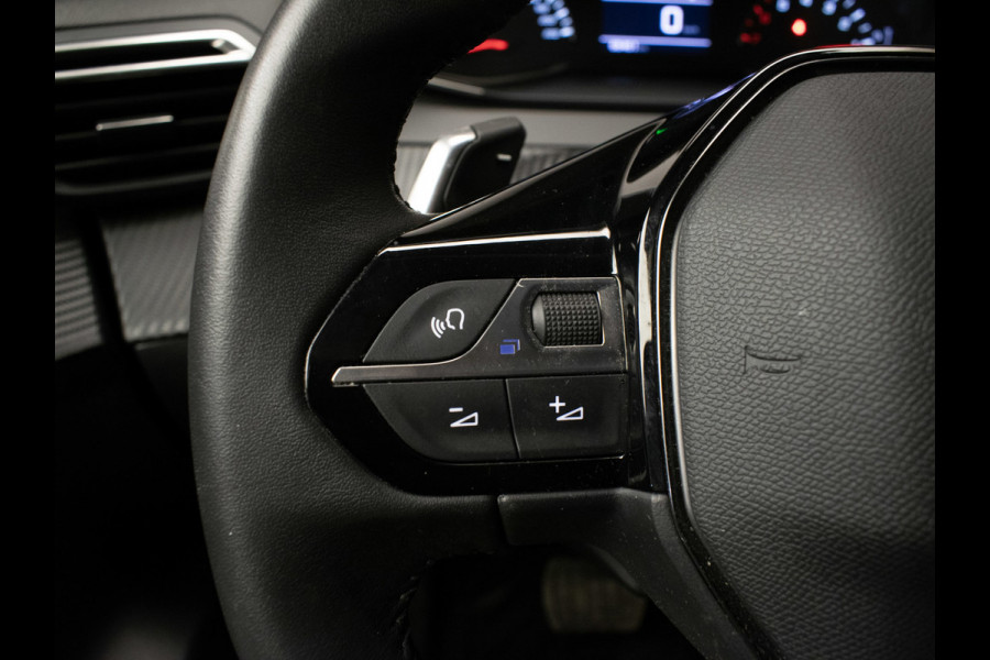 Peugeot 208 1.2 PureTech Sport (APPLE CARPLAY,NAVI,PDC,CLIMATE,CRUISE,LED,ELEKTRISCH PAKKET,SPORTSTOELEN,NETTE STAAT)