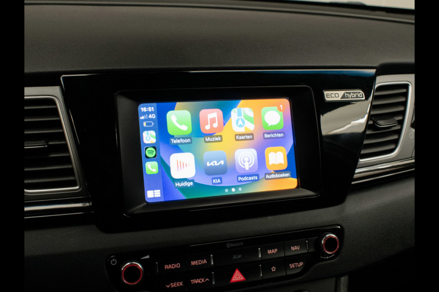Kia Niro 1.6 GDi Hybrid DynamicLine Sport (APPLE CARPLAY,NAVI,CAMERA,PDC,CLIMATE,CRUISE,GETINT,LED,SPORTSTOELEN,NETTE STAAT)