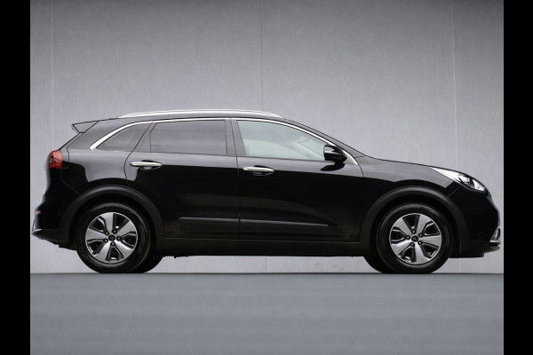 Kia Niro 1.6 GDi Hybrid DynamicLine Sport (APPLE CARPLAY,NAVI,CAMERA,PDC,CLIMATE,CRUISE,GETINT,LED,SPORTSTOELEN,NETTE STAAT)