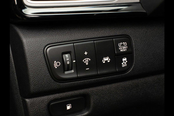 Kia Niro 1.6 GDi Hybrid DynamicLine Sport (APPLE CARPLAY,NAVI,CAMERA,PDC,CLIMATE,CRUISE,GETINT,LED,SPORTSTOELEN,NETTE STAAT)