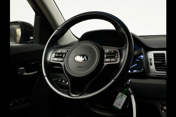 Kia Niro 1.6 GDi Hybrid DynamicLine Sport (APPLE CARPLAY,NAVI,CAMERA,PDC,CLIMATE,CRUISE,GETINT,LED,SPORTSTOELEN,NETTE STAAT)