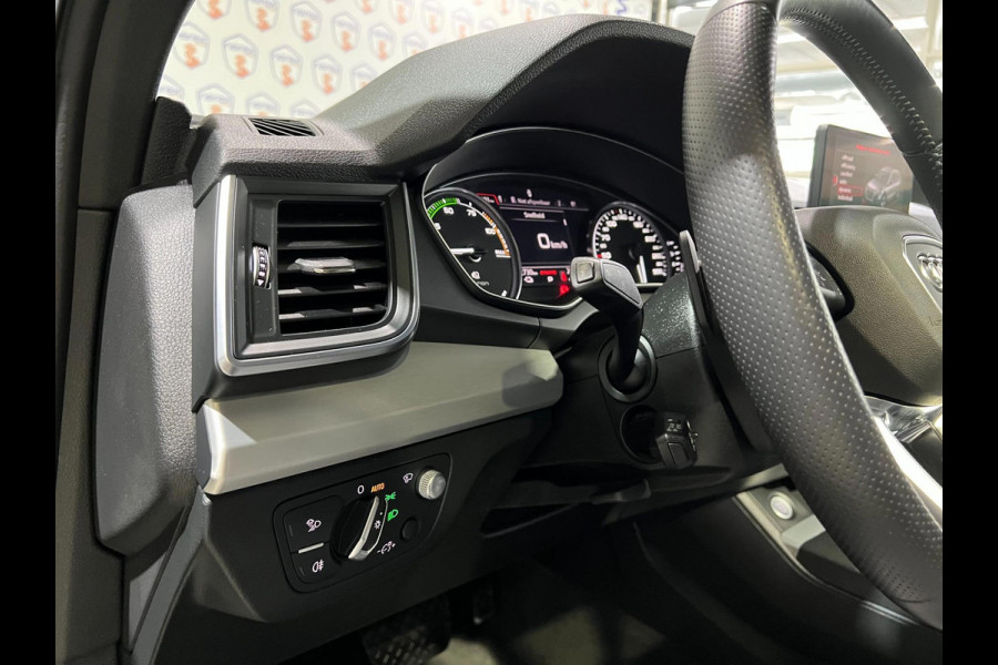 Audi Q5 55 TFSI e quattro Competition/CAMERA/HUD/LED/APPLE CARPLAY