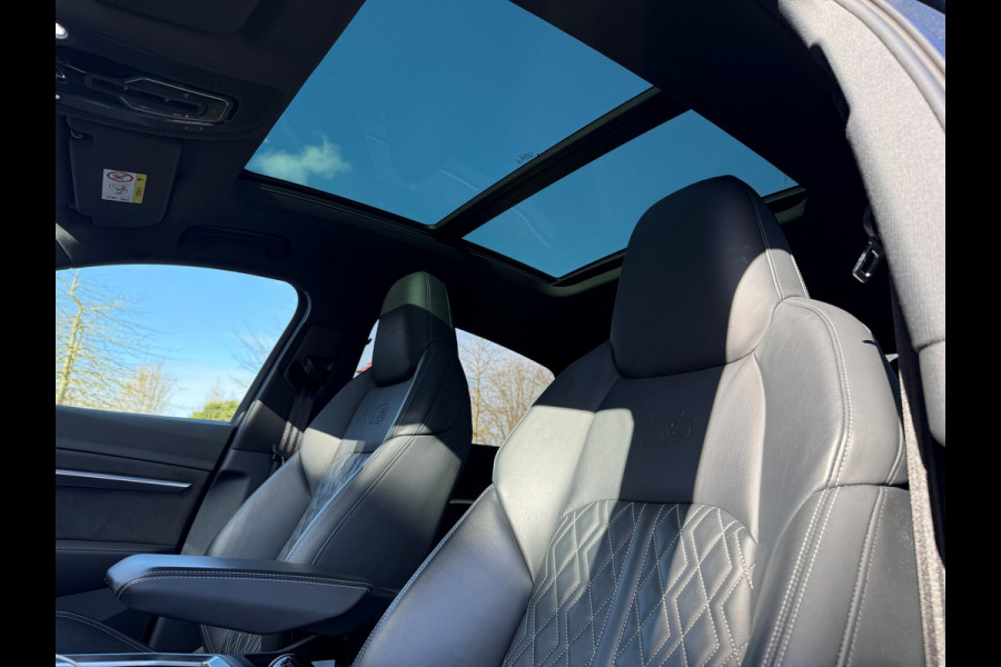 Audi e-tron Sportback 55 quattro 95 kWh | RS-STOELEN | ADAPTIVE CRUISE | 22" | B&O SURROUND | PANORAMADAK | VIRTUAL MIRRORS | STUURWIELVERWARMING | TR GLAS | SFEERVERLICHTING | DUBBEL OPLAADPUNT L+R | ETC.