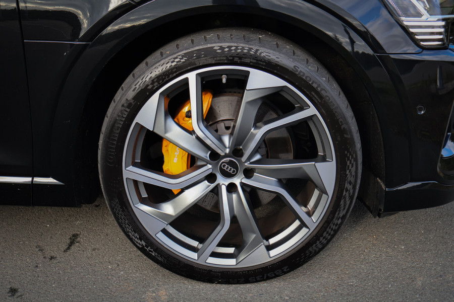 Audi e-tron Sportback 55 quattro 95 kWh | RS-STOELEN | ADAPTIVE CRUISE | 22" | B&O SURROUND | PANORAMADAK | VIRTUAL MIRRORS | STUURWIELVERWARMING | TR GLAS | SFEERVERLICHTING | DUBBEL OPLAADPUNT L+R | ETC.