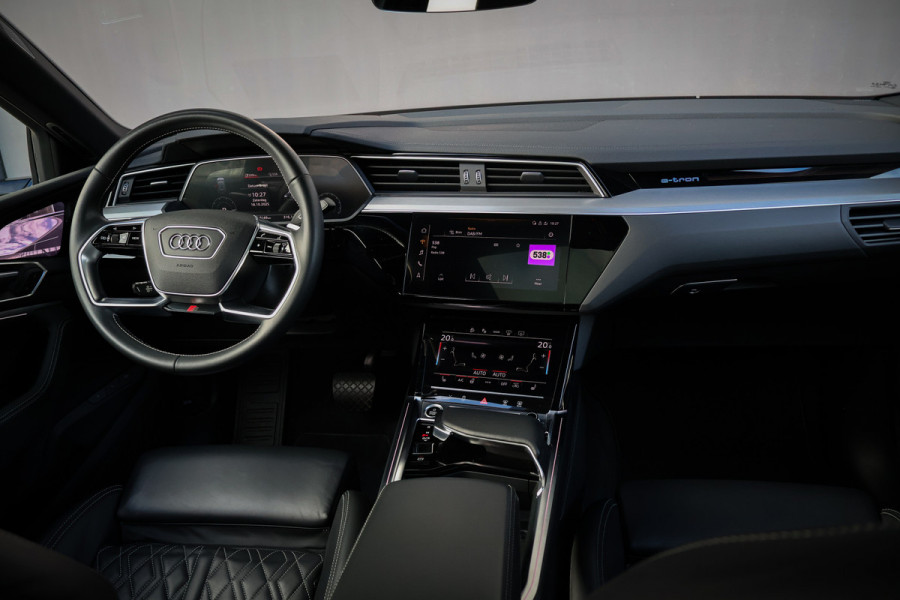 Audi e-tron Sportback 55 quattro 95 kWh | RS-STOELEN | ADAPTIVE CRUISE | 22" | B&O SURROUND | PANORAMADAK | VIRTUAL MIRRORS | STUURWIELVERWARMING | TR GLAS | SFEERVERLICHTING | DUBBEL OPLAADPUNT L+R | ETC.