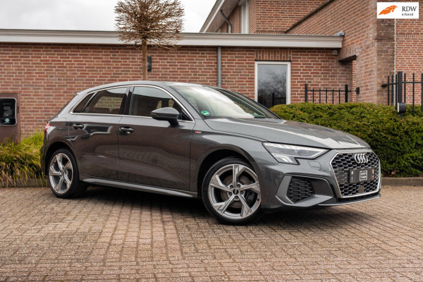Audi A3 Sportback 40 TFSI e S Edition 204 PK S-Line ACC Ambiance Camera Keyless Elek.Klep 18''