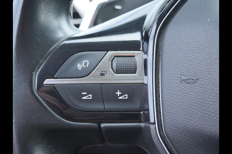Peugeot 3008 1.6 PureTech Blue Lease Premium | TREKHAAK | PARKEERSENSOREN MET CAMERA | EL. VERSTELBARE STOEL | SCHUIF / KANTELDAK