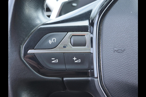 Peugeot 3008 1.6 PureTech Blue Lease Premium | TREKHAAK | PARKEERSENSOREN MET CAMERA | EL. VERSTELBARE STOEL | SCHUIF / KANTELDAK