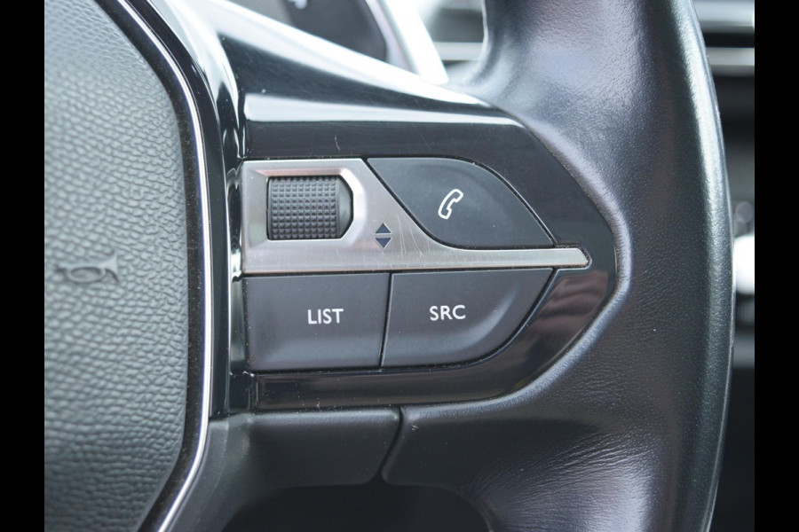 Peugeot 3008 1.6 PureTech Blue Lease Premium | TREKHAAK | PARKEERSENSOREN MET CAMERA | EL. VERSTELBARE STOEL | SCHUIF / KANTELDAK