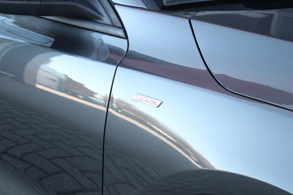 Ford FOCUS Wagon 1.0 155PK AUTOMAAT Hybrid ST LINE | ALL SEASON BANDEN | NAVIGATIE | DRAADLOZE APPLE CARPLAY/ANDROID AUTO | ADAPTIVE CRUISE CONTROL | LANE ASSIST | DODEHOEK DETECTIE | PARKEERSENSOREN VOOR + ACHTER | ACHTERUITRIJ CAMERA | LICHTMETALEN VELGEN 17" | DAB+ RADIO |