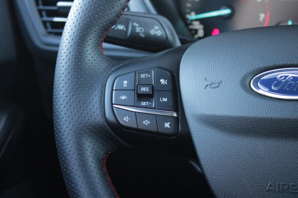 Ford FOCUS Wagon 1.0 155PK AUTOMAAT Hybrid ST LINE | ALL SEASON BANDEN | NAVIGATIE | DRAADLOZE APPLE CARPLAY/ANDROID AUTO | ADAPTIVE CRUISE CONTROL | LANE ASSIST | DODEHOEK DETECTIE | PARKEERSENSOREN VOOR + ACHTER | ACHTERUITRIJ CAMERA | LICHTMETALEN VELGEN 17" | DAB+ RADIO |