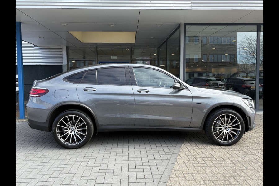 Mercedes-Benz GLC Coupé 300e 4MATIC Business Solution AMG | PHEV | Stoelverwarming | Leer | Camera |