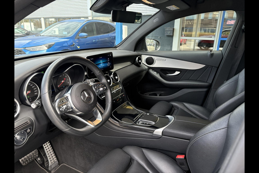 Mercedes-Benz GLC Coupé 300e 4MATIC Business Solution AMG | PHEV | Stoelverwarming | Leer | Camera |