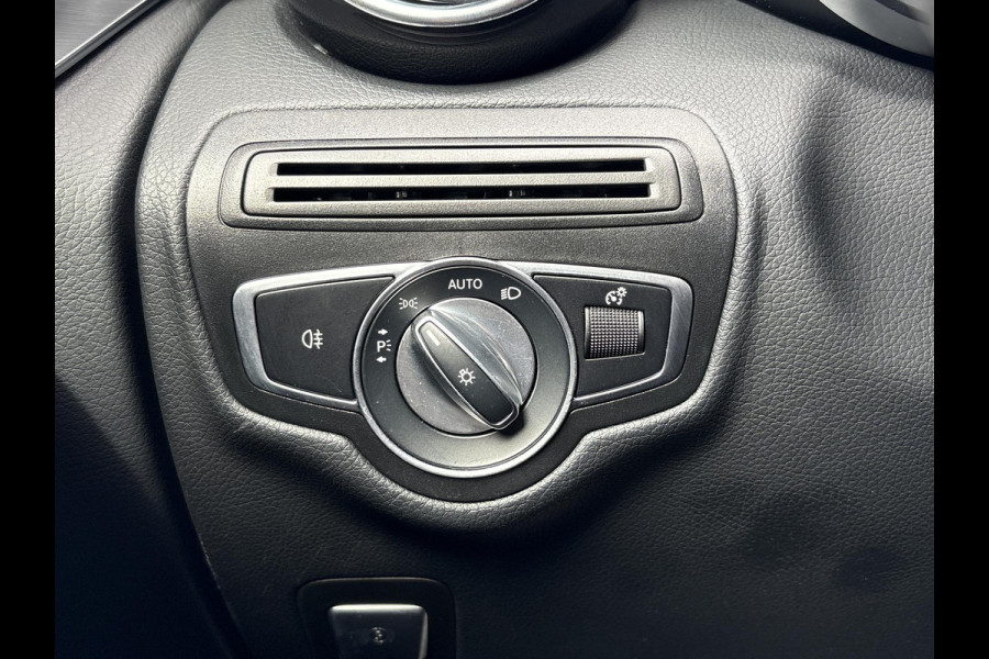 Mercedes-Benz GLC Coupé 300e 4MATIC Business Solution AMG | PHEV | Stoelverwarming | Leer | Camera |
