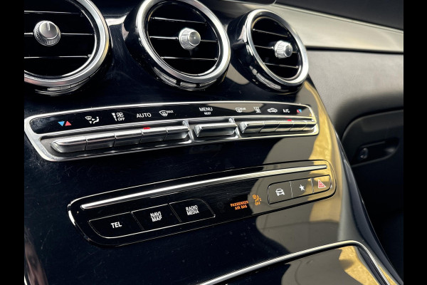 Mercedes-Benz GLC Coupé 300e 4MATIC Business Solution AMG | PHEV | Stoelverwarming | Leer | Camera |