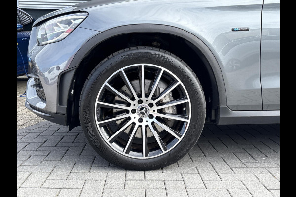 Mercedes-Benz GLC Coupé 300e 4MATIC Business Solution AMG | PHEV | Stoelverwarming | Leer | Camera |