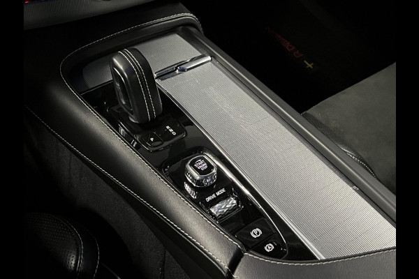 Volvo XC90 2.0 B5 AWD R-Design Open dak | Adapt. cruise | 360 camera | Stuur-/stoelverwarming | Memory | Keyless | Carplay