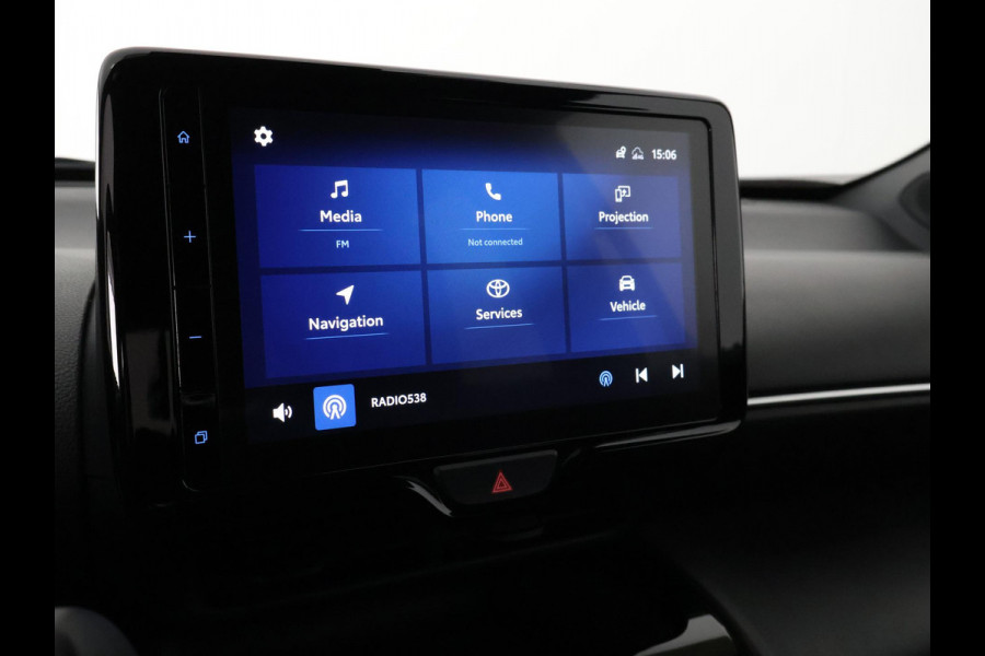 Toyota Yaris Cross 1.5 Hybrid Dynamic | Apple Carplay & AndroidAUTO | Camera | Privacy Glass |