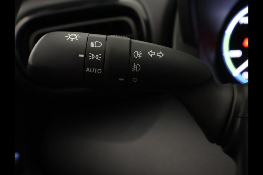 Toyota Yaris Cross 1.5 Hybrid Dynamic | Apple Carplay & AndroidAUTO | Camera | Privacy Glass |