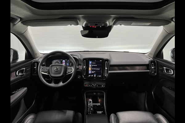 Volvo XC40 1.5 T5 Plug-in hybrid Ultimate Dark Adapt. cruise | Open dak | 360 camera | Stuur-/stoelverwarming | Harman Kardon | Memory | Leder