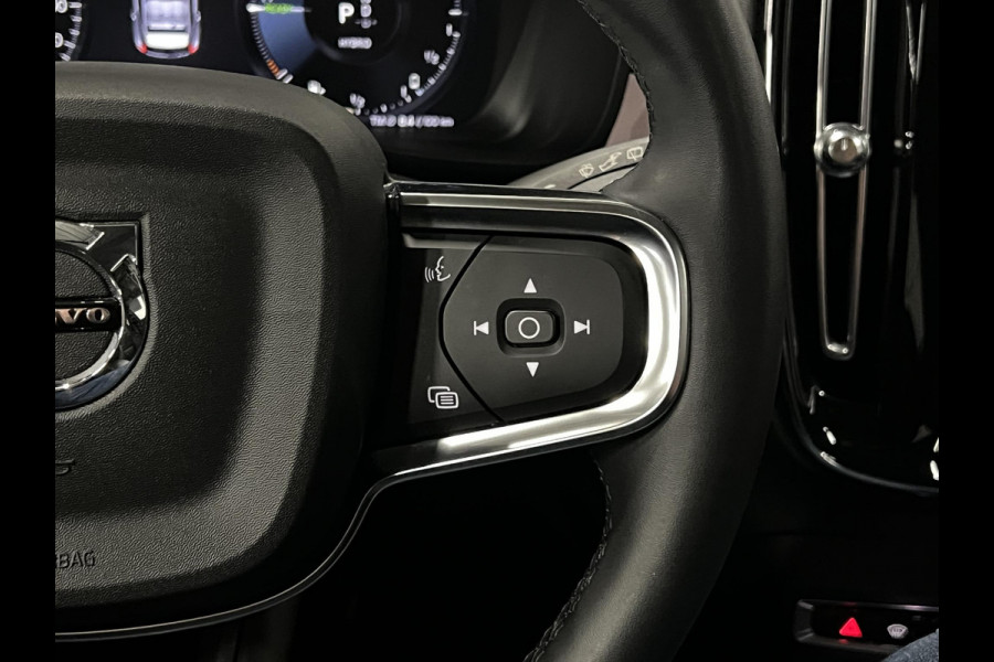 Volvo XC40 1.5 T5 Plug-in hybrid Ultimate Dark Adapt. cruise | Open dak | 360 camera | Stuur-/stoelverwarming | Harman Kardon | Memory | Leder