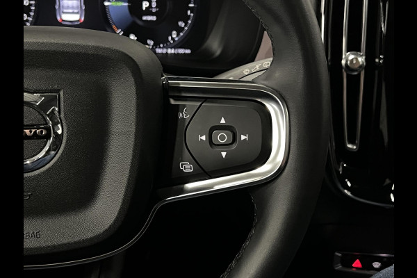 Volvo XC40 1.5 T5 Plug-in hybrid Ultimate Dark Adapt. cruise | Open dak | 360 camera | Stuur-/stoelverwarming | Harman Kardon | Memory | Leder
