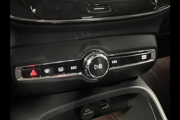 Volvo XC40 1.5 T5 Plug-in hybrid Ultimate Dark Adapt. cruise | Open dak | 360 camera | Stuur-/stoelverwarming | Harman Kardon | Memory | Leder