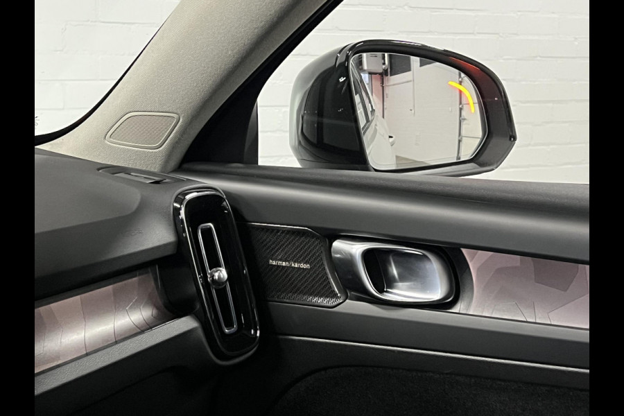 Volvo XC40 1.5 T5 Plug-in hybrid Ultimate Dark Adapt. cruise | Open dak | 360 camera | Stuur-/stoelverwarming | Harman Kardon | Memory | Leder