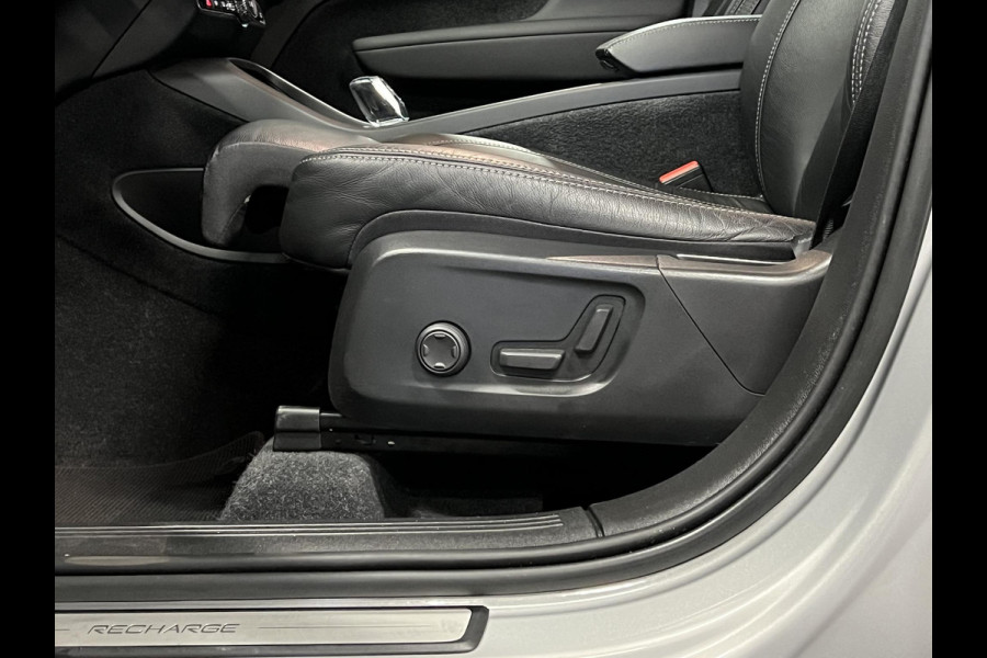 Volvo XC40 1.5 T5 Plug-in hybrid Ultimate Dark Adapt. cruise | Open dak | 360 camera | Stuur-/stoelverwarming | Harman Kardon | Memory | Leder