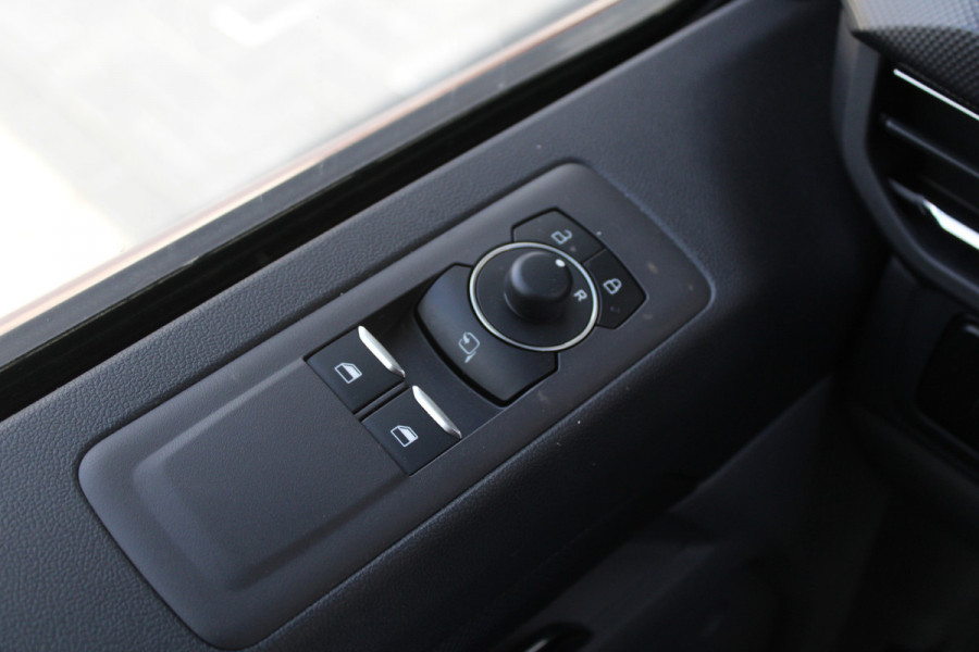 Ford Transit Custom 320 2.0 TDCI L2H1 Limited 170pk - 1+1 Stoelopstelling - 2x Schuifdeur - Adaptive Cruise - Verwarmd stuur - Blind spot - Navigati